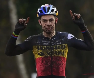 Wout van Aert rijdt alles aan gort, moet hij het geweer opnieuw van schouder veranderen met oog op WK?