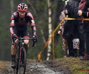 Laurens Sweeck wint bewogen Sluitingsprijs voor derde keer op rij, Nys op podium