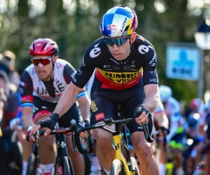 Van Aert niet verbaasd door deelname eeuwige concurrent: "Een verrassing dat Van der Poel eerst niet ging starten"