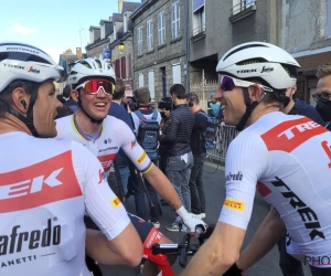 Mads Pedersen ontpopt zich tot grappenmaker op persbabbel van Trek-Segafredo