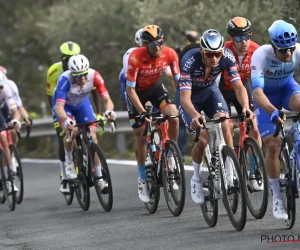 Michael Matthews verslaat Sonny Colbrelli in lastige sprint in openingsetappe in Catalonië