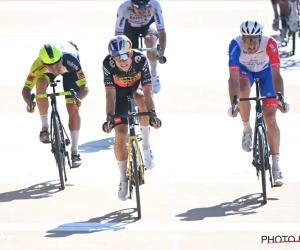 Van Aert doet na 2de plek het verhaal van dagje chaos op weg naar Roubaix: "Verrassend dat ik me zo goed voelde"