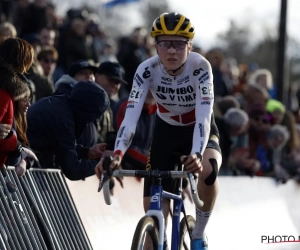 Fem van Empel wint de vliegmeeting in Benidorm na een duel met Puck Pieterse en steekt de wereldbeker op zak