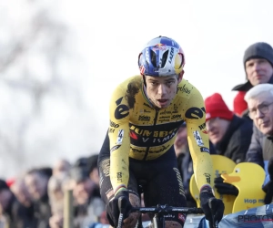 Nieuwe coach zet iedereen nog eens met de voeten op de grond over Wout van Aert