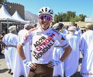 Stan Dewulf bereidt zich in Oman voor op de Vlaamse koersen: "Een verre ereplaats is goed voor het vertrouwen"