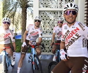 Dat wordt even wennen! Opvallende wijziging in tenue AG2R voor Strade Bianche, wel pech voor Oliver Naesen