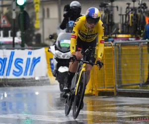 Ploegleider kreeg heel duidelijke instructies van Wout van Aert in tijdrit in Tirreno-Adriatico: "Ik weet dat het moeilijk is"