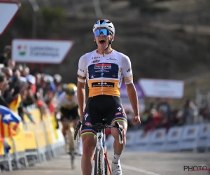 Remco Evenepoel baalt toch een beetje na mooie zege tegen Roglic in Ronde van Catalonië