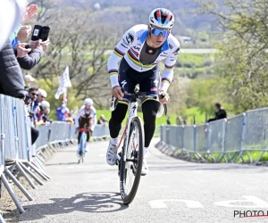 Duidelijke reden waarom Remco Evenepoel op de Tourmalet en aan café van collega-wielrenner passeert