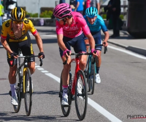 Primož Roglič verklapt wat Geraint Thomas hem te zeggen had nadat hij hem nog roze trui afsnoepte