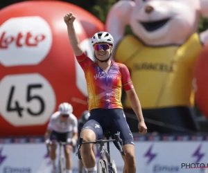 Dit verdiende Lotte Kopecky aan haar fantastische Tour de France, peulschil ten opzichte van Vingegaard en Pogacar