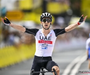 Wat een sprookje! Tweelingbroers Yates rijden koppeltijdrit, Adam Yates pakt de eerste gele trui, Pogacar derde