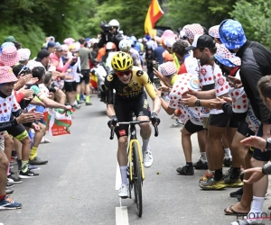 Jonas Vingegaard werpt met bloemetjes richting Wout van Aert, maar blijft ondanks tik aan Pogacar nuchter 