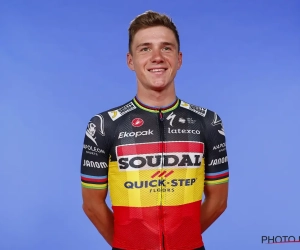 Niet in het wit, wel in de Belgische driekleur: de opvallende keuze van Remco Evenepoel uitgelegd 