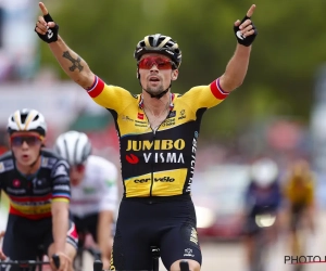 Primoz Roglic haalt de lachers op zijn hand met bizar antwoord op vraag over kopmannen