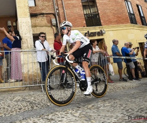 Nu al een afspraak om aan te kruisen: Remco Evenepoel wordt volop op zijn wenken bediend