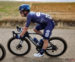 🎥 Italiaans sprintfeest in de Vuelta na een zware valpartij in de sprintvoorbereiding