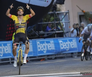 🎥 Afscheidnemende Roglic deelt tik uit aan Pogacar, maar denkt vooral aan speciale prijs: "Ik hou er van"