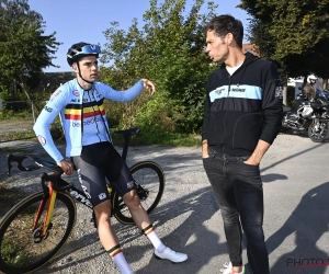 Sven Vanthourenhout weet dat Wout van Aert niet wil dat bepaalde filmpjes het daglicht zien: "Dat was een risico"