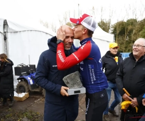 🎥 Thibau Nys steekt de draak met "oldtimer" en vader Sven Nys 