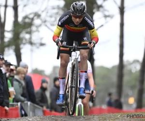 Sanne Cant deelt bij wederoptreden prikje uit en zet de puntjes eens stevig op de i: "Dat begin ik beu te worden"