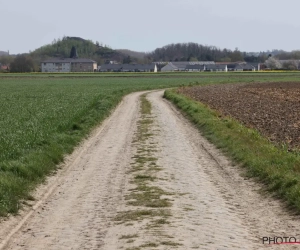 📷 Alle hens aan dek: heel dicht bij de start van Parijs - Roubaix moet vreselijke strook aangepakt worden