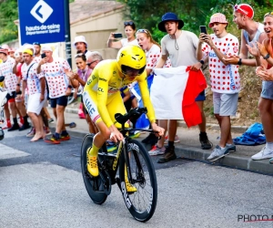 Eindwinnaar Tadej Pogacar zet de puntjes op de i in slottijdrit, Remco Evenepoel krijgt stevige tik 