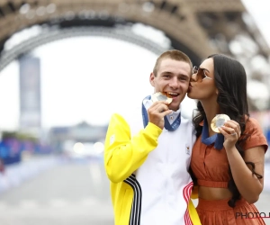 📷 Eindelijk vakantie voor Remco Evenepoel: vrouw Oumi verklapt de reisbestemming