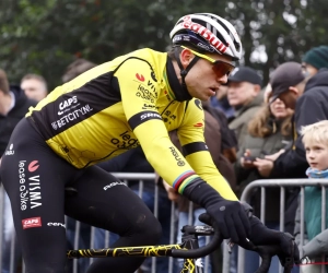 Van Aert zegt wat hij zal doen als Van der Poel aanvalt en is eerlijk over ongemakkelijke situatie: "Ja, maar dat stoort niet"