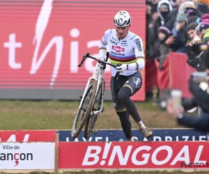 Nog geen paniek bij Alpecin-Deceuninck voor het WK, maar wat zegt analist over Van der Poel? "Dat zal zo blijven"