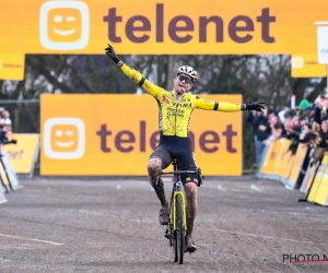 Tong uit de mond: Wout van Aert verklaart zijn opvallende zegegebaar in Gullegem