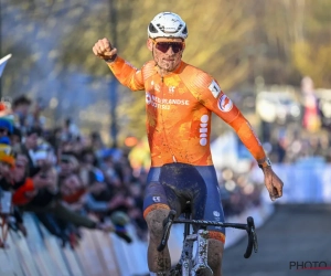 Nederland gaat helemaal uit zijn dak voor Mathieu van der Poel na nieuwe wereldtitel: "Grootste sportman die we hebben"