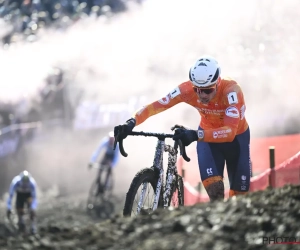 Lachen met de Belgen? Bordjes naar Mathieu van der Poel met 'Plan B' erop