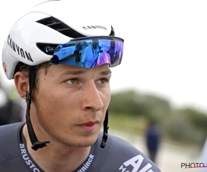 Jasper Philipsen kent zijn straf na declassering in de eerste rit van de UAE Tour 