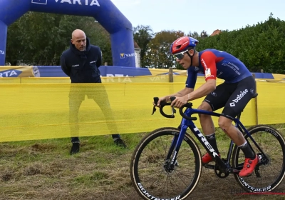 Eén en al lof voor witte merel Thibau Nys, maar ook de vraag of Sven hem in de cross kan houden: "Ooit eeuwige trouw beloofd"