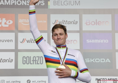 Ploegleider beantwoordt de vraag van één miljoen over Wout van Aert: "Of hij Van der Poel kan kloppen?"