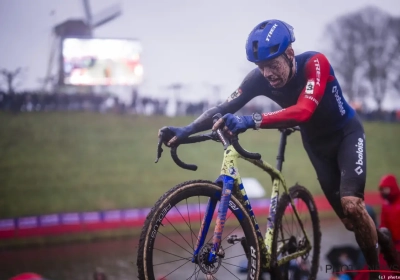 Pim Ronhaar staat op het podium in Hulst, maar klaagt toch: "Niet tevreden"