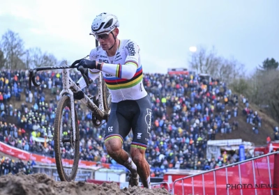 Mathieu van der Poel geeft de concurrentie opnieuw hoop: "Ben ik niet van plan"