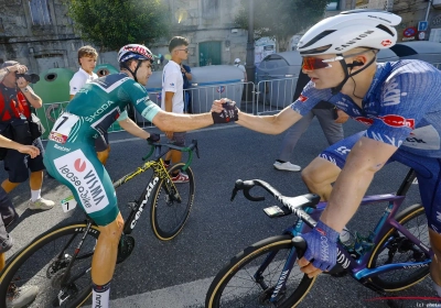 Ploegmaat Van der Poel geeft zijn mening over Van Aert: "Misschien niet slim, maar..."