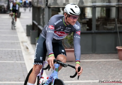 Mathieu van der Poel vreest zware gevolgen voor zijn voorjaar: "Ben ik echt mee bezig"