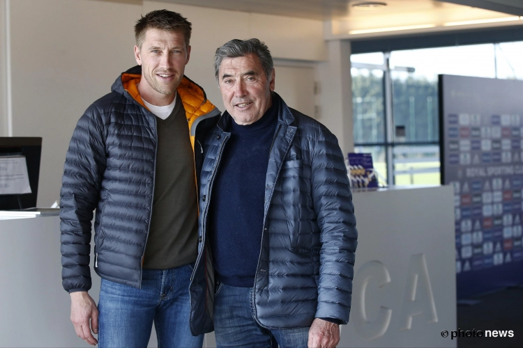 Eddy Merckx en andere wielerlegendes laten zich uit over het belang van de gele trui in de koers