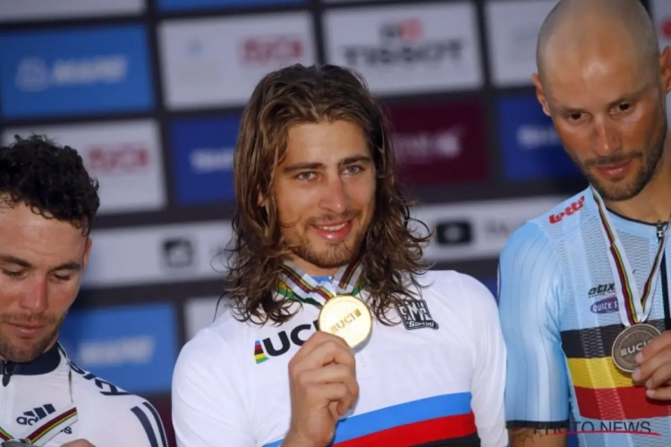 Het seizoen zit erop, maar acrobaat Peter Sagan laat alweer van zich horen!