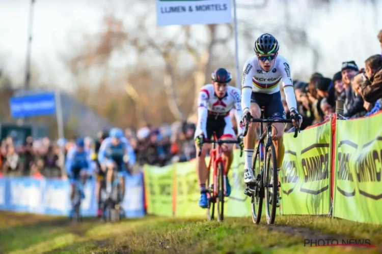 Van Aert geeft eerlijk toe: "Het was onmogelijk om Mathieu bij te houden"