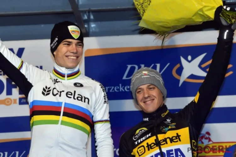 Winnaar Wout Van Aert na valpartij van der Poel: "Mathieu wou iets te veel risico nemen om Tom Meeusen te passeren"