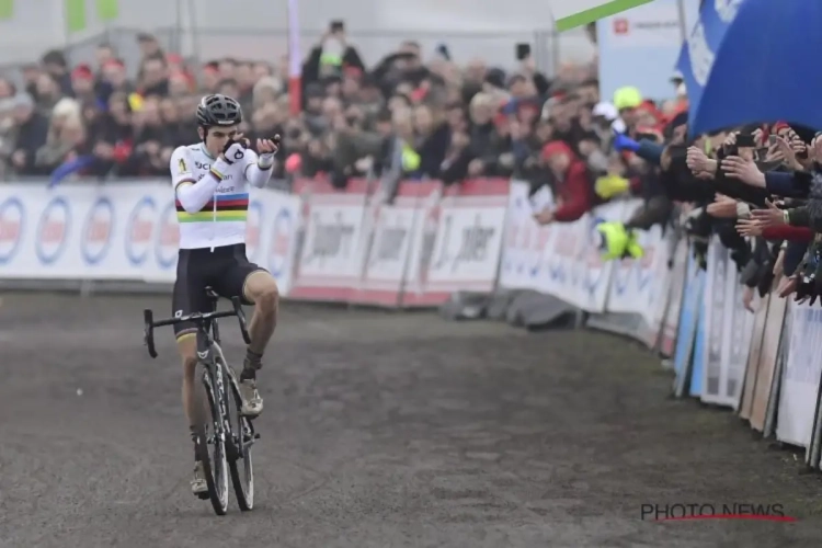 Wout Van Aert trakteert zijn supporters in Lille: "Heb het zelf bij water gehouden"