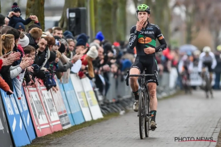 VIDEO - Tim Merlier combineert wegwielrennen met veldrijden: "Terug naar het beproefde concept"