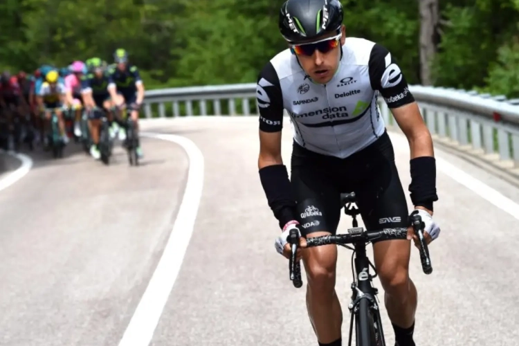 Hij won vier keer in de Vuelta, nu hangt hij fiets aan de haak: "Mijn mooiste en slechtste momenten hier gekend"