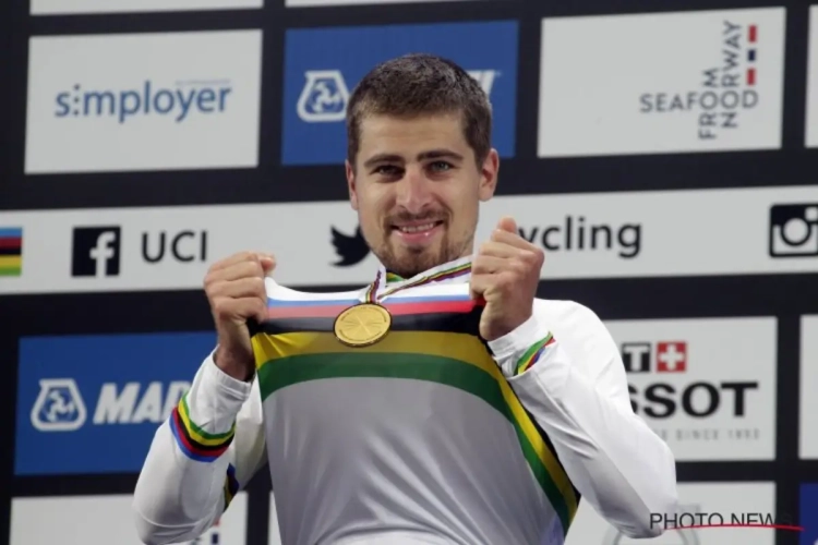 ? Watch and learn: Sagan is weer volledig zichzelf en danst op de pedalen tijdens evenwichtskunstje op training