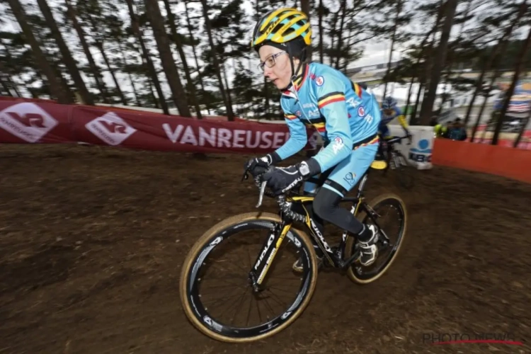 Jolien Verschueren op het podium op 'haar' Koppenberg: "Ik had twijfels, maar ..."