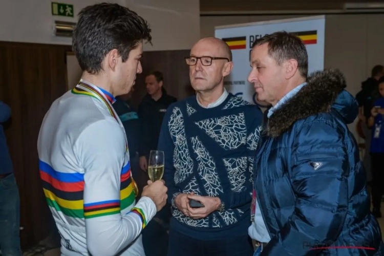 Nee, niet bij Sky of Quick-Step Floors, maar wél bij deze ploeg zou Wout Van Aert volgens Michel Wuyts perfect passen